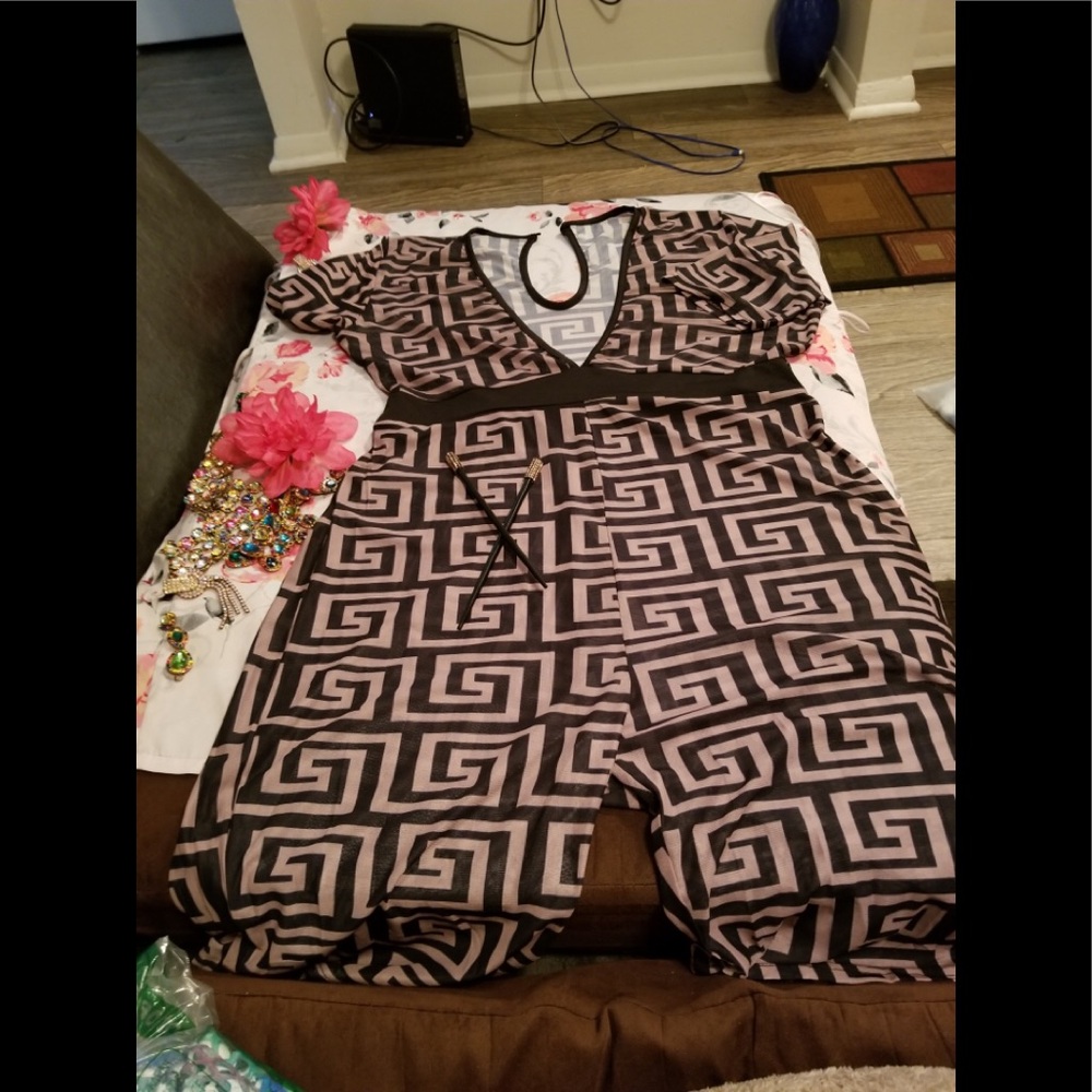 One piece Sneak Peek Beach/Clubwear